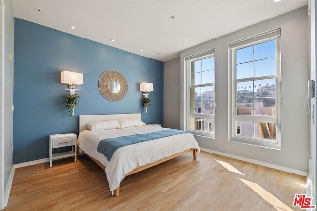 Building Photo - 13020 Pacific Promenade