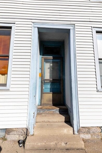 Building Photo - 2900 Henshaw Ave