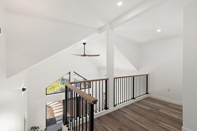 Building Photo - 2503 Rockingham Dr