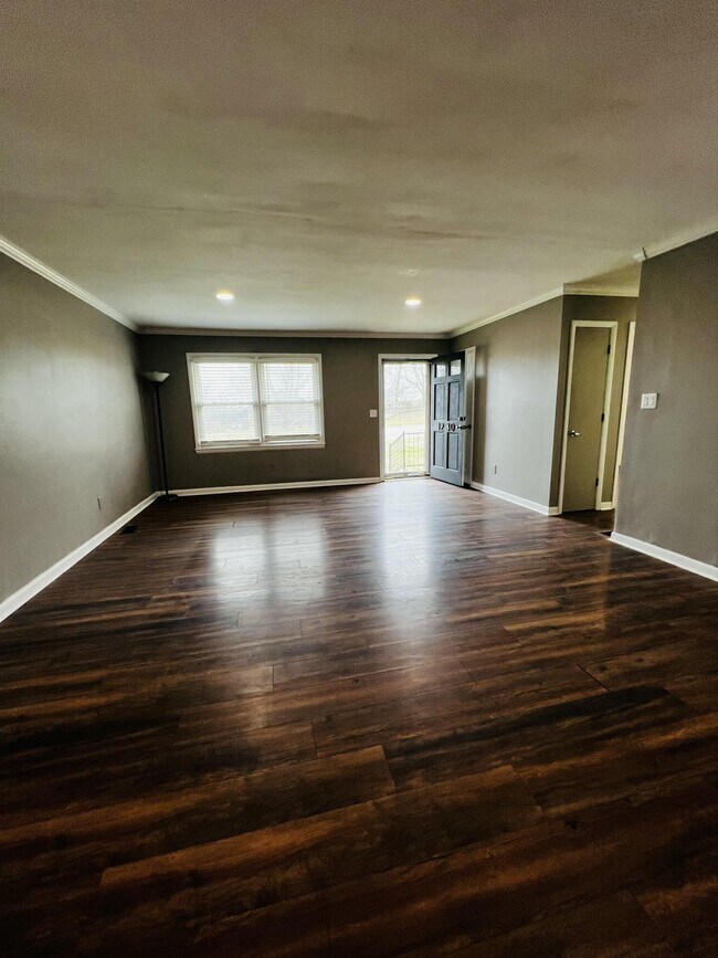 Building Photo - 1230 Trent Blvd