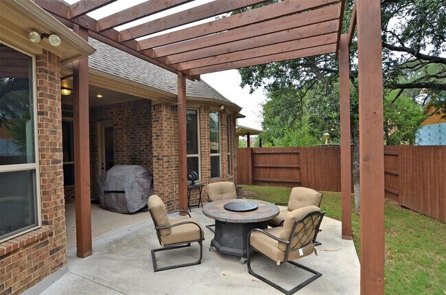 Building Photo - 12812 Black Hills Dr