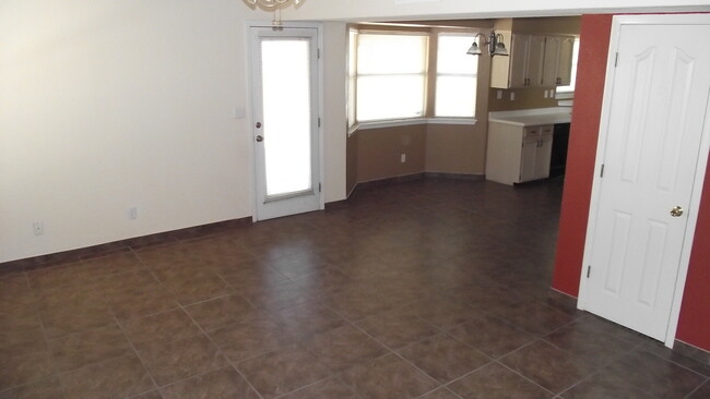 Building Photo - Northeast El Paso 4 Bed Refrig A/C