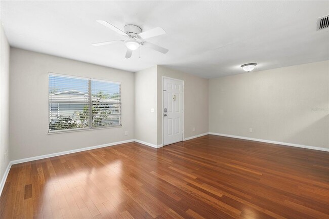 Building Photo - 5440 S MacDill Ave
