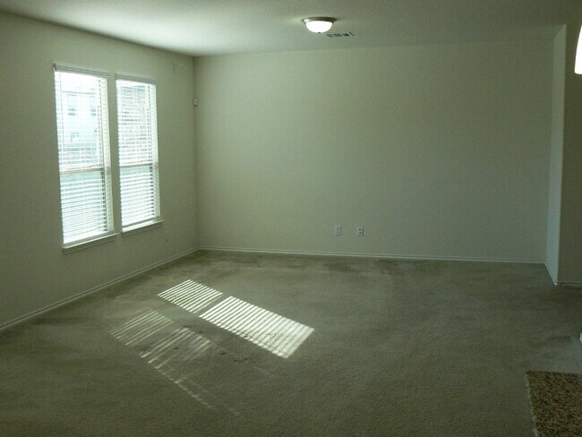Building Photo - 17015 Gibbons Path