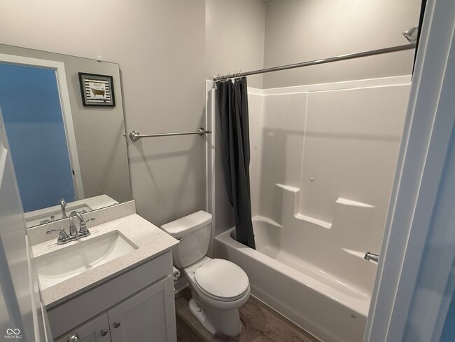 Building Photo - 8754 Laurelton Pl