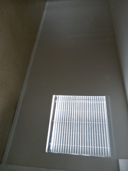 Building Photo - 2541 Myrtle Ave