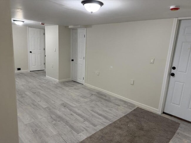 Building Photo - 27 South St