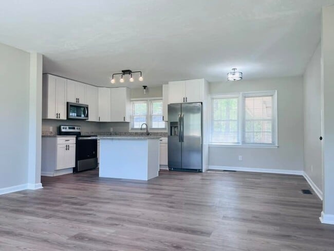 Building Photo - Newly Updated Home for Rent in Louisburg