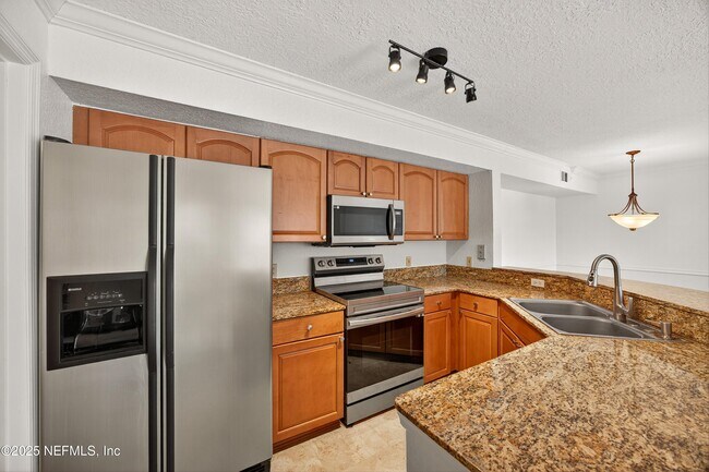 Building Photo - 420 Timberwalk Ct