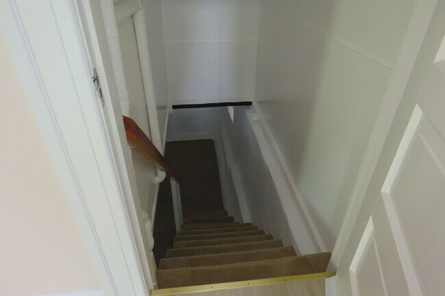 Building Photo - Noe Valley House - 3 beds-1.5 baths - VIEW - garage
