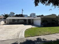 Building Photo - 533 S Devon Rd