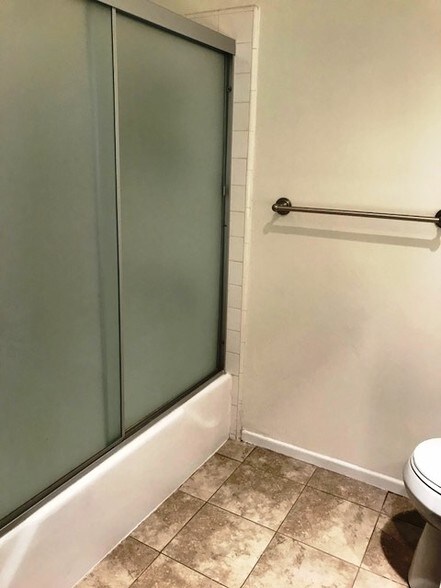 Building Photo - 1828 Camden Ave