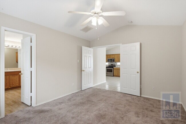 Building Photo - 437 Sampson