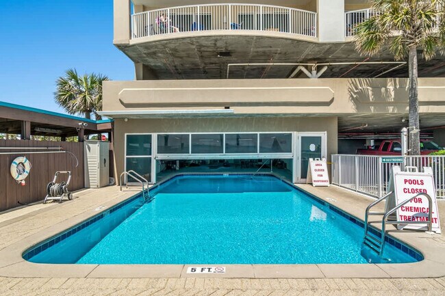 Building Photo - 10625 Front Beach Rd