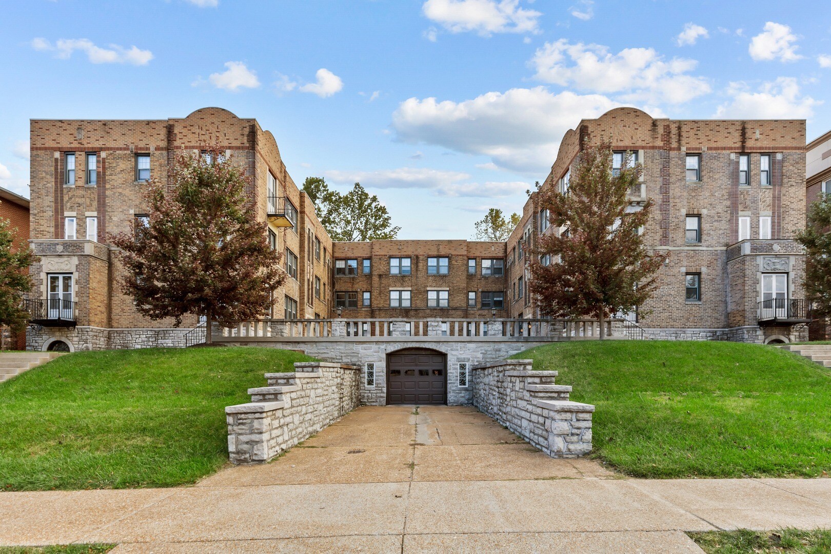 Building Photo - 7336-103 Forsyth