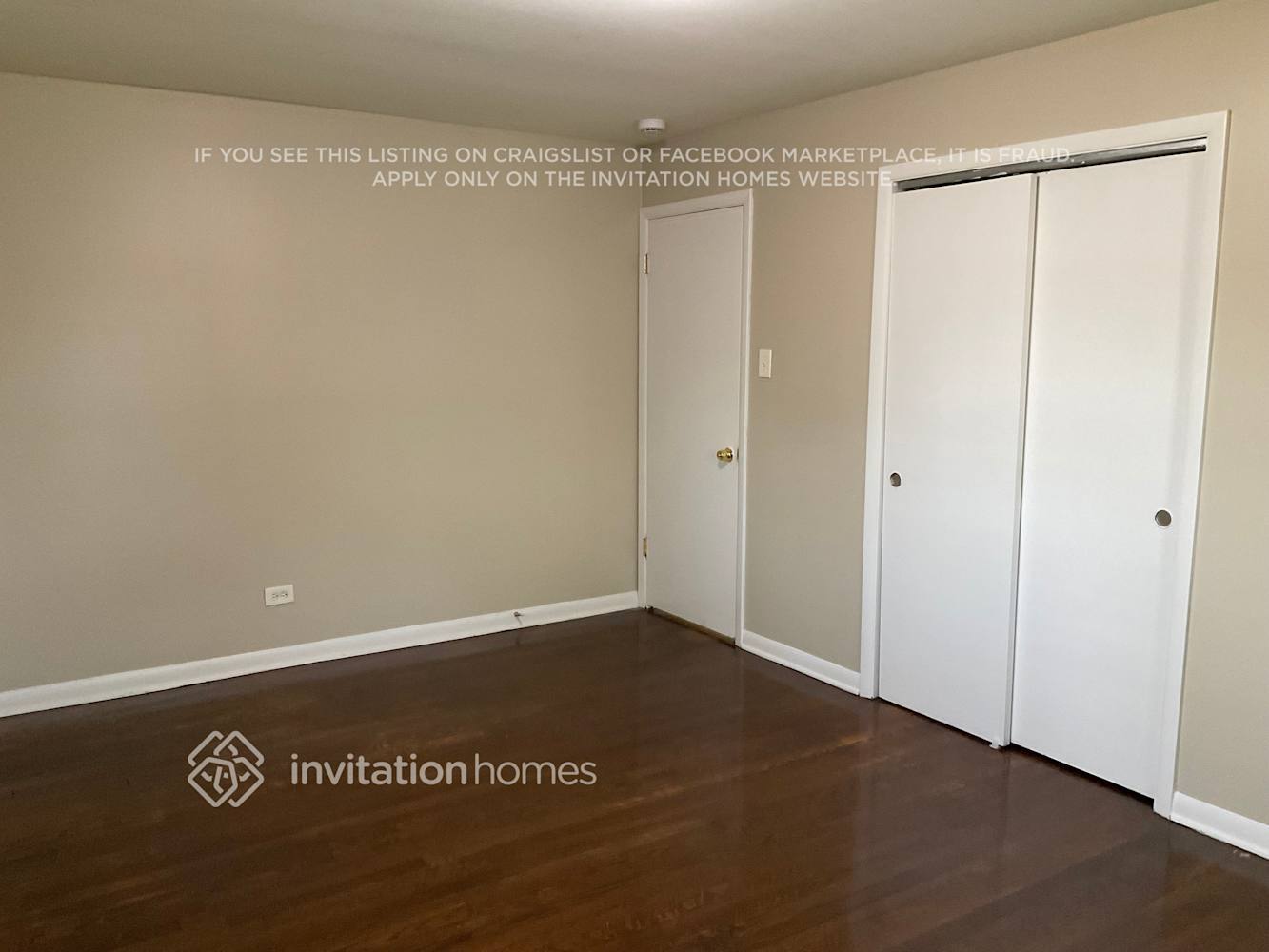 Building Photo - 5925 W 91st St