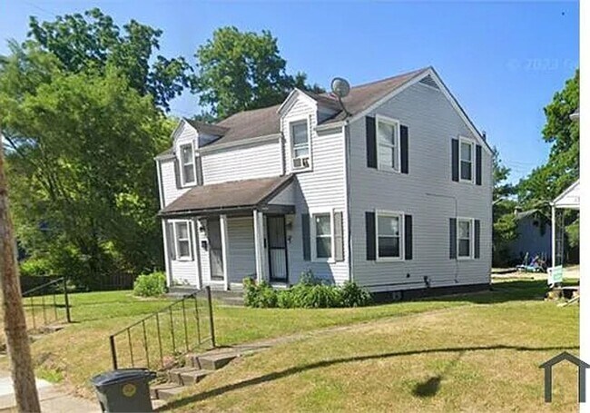 Building Photo - 129 La Porte Ave