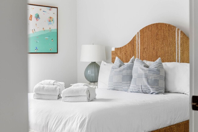 Building Photo - 80 East Royal Fern Way