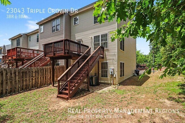 Building Photo - 23043 Triple Crown Dr