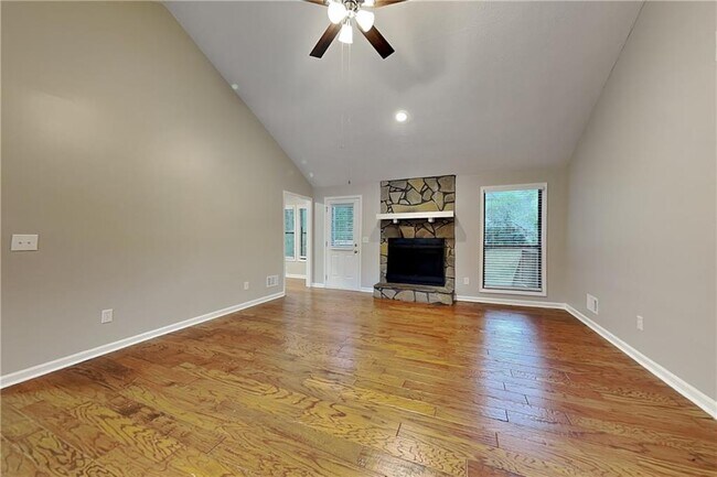 Building Photo - 2816 Quinbery Dr
