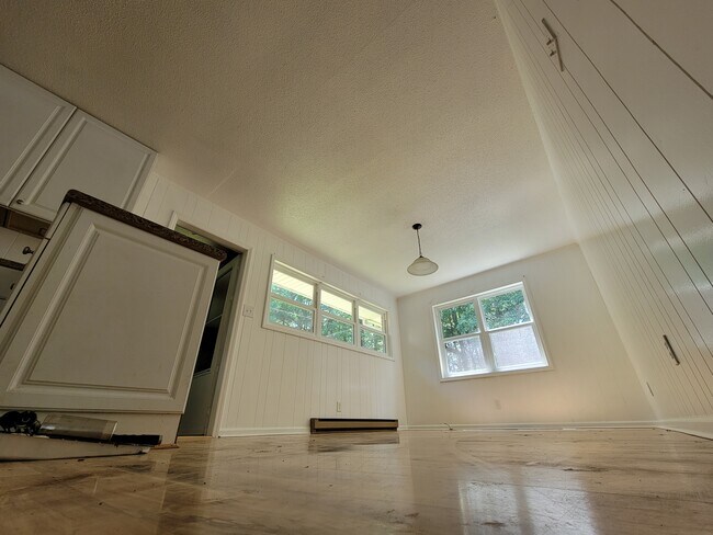 Building Photo - 1101 Lily Pad Ln