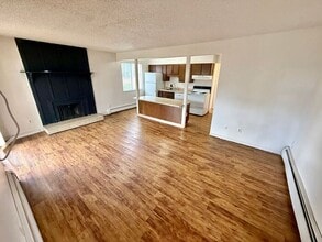 Building Photo - 1st & 2nd Floor, 1ST MONTH 1/2 OFF SPECIAL...