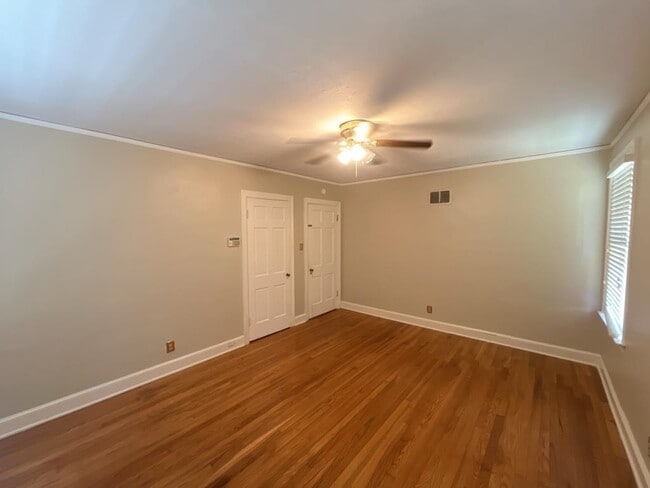 Building Photo - 244 Patterson St