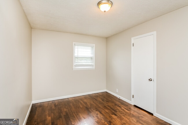 Building Photo - 2309 Stephens Cir