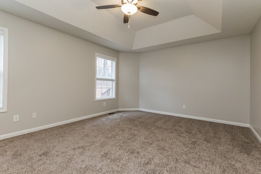 Building Photo - 234 Oak Glen Dr