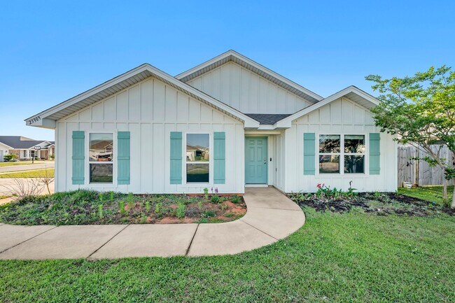 Building Photo - Charming 4BR / 2BA rental in desirable Daphne, AL — great neighborhood, move-in ready.
