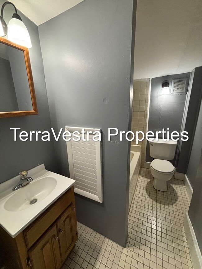 Building Photo - 3 Bed Single Family in Salem. Eligible for...