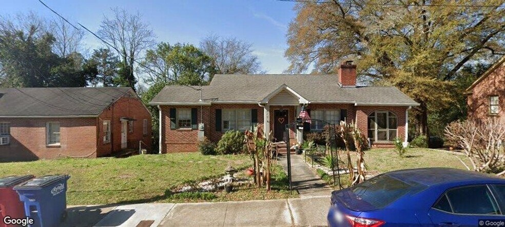Primary Photo - 870 Laurel Ave
