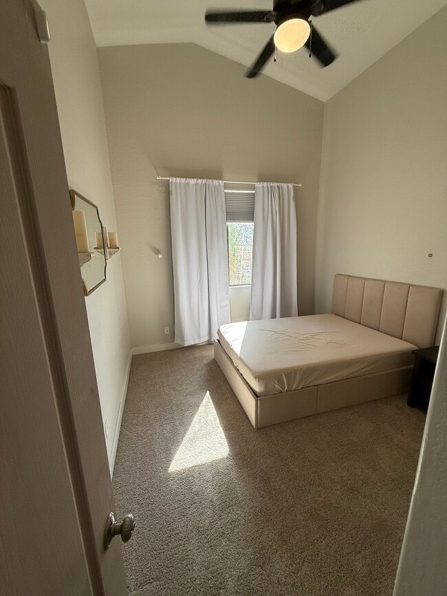 Building Photo - 14746 N 98th St