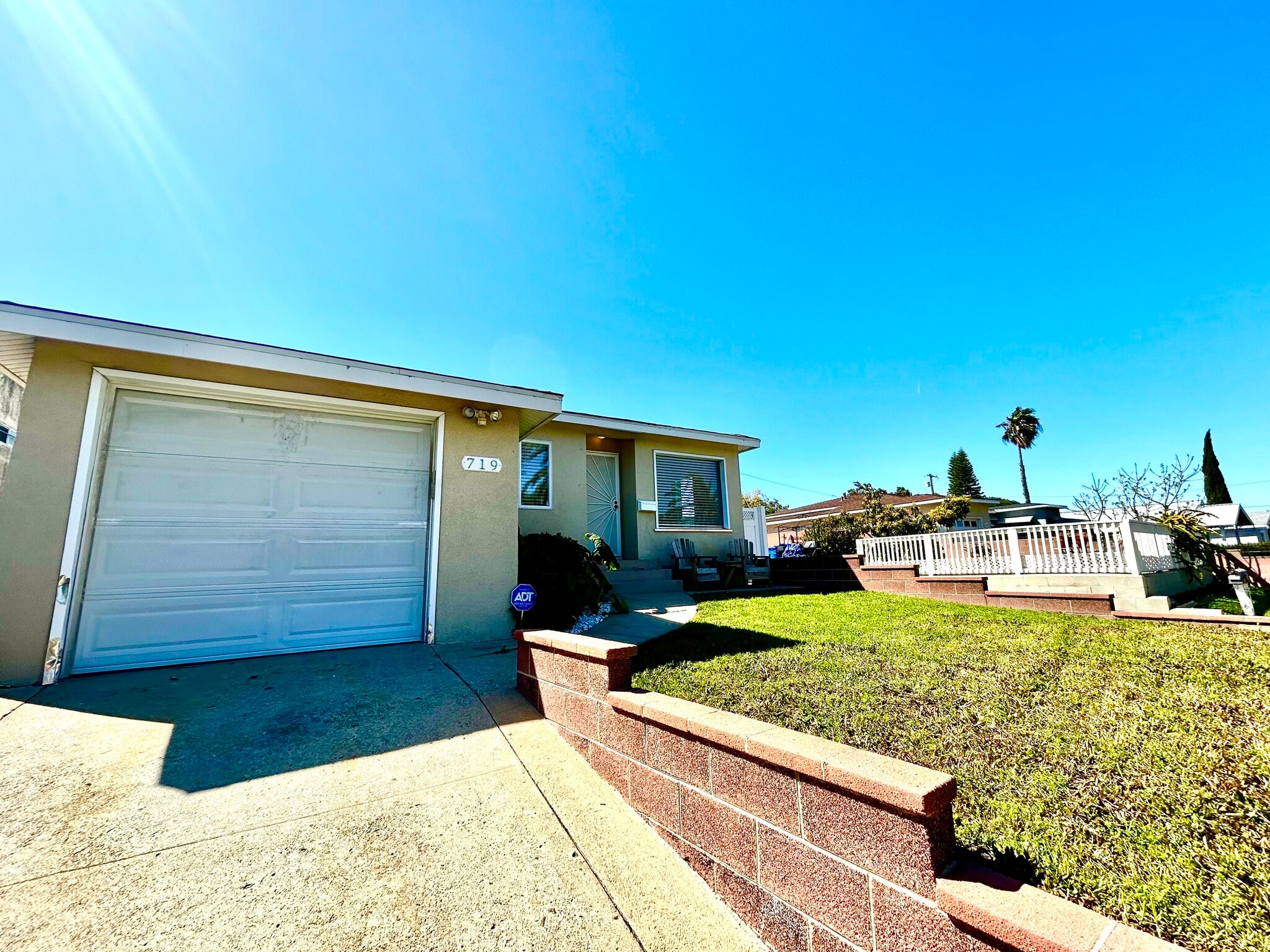 Building Photo - 719 N Cabrillo Ave