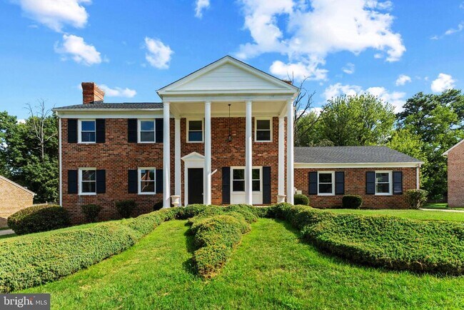 Building Photo - 11700 Chantilly Ln