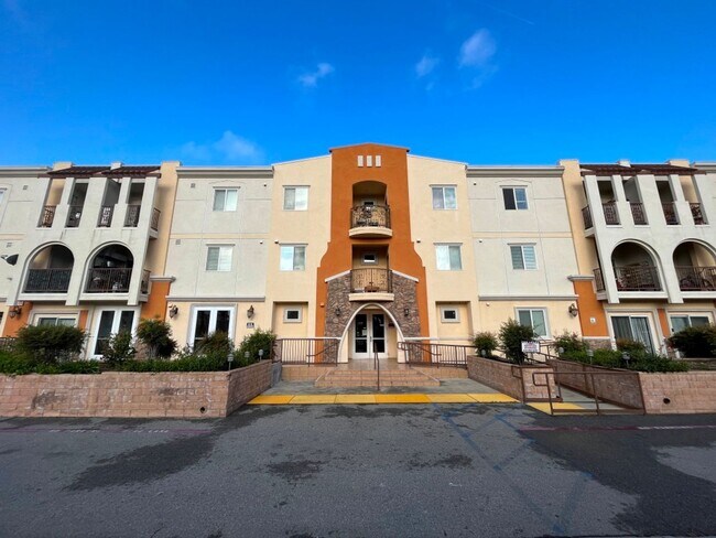 Building Photo - MASON (10227) APT