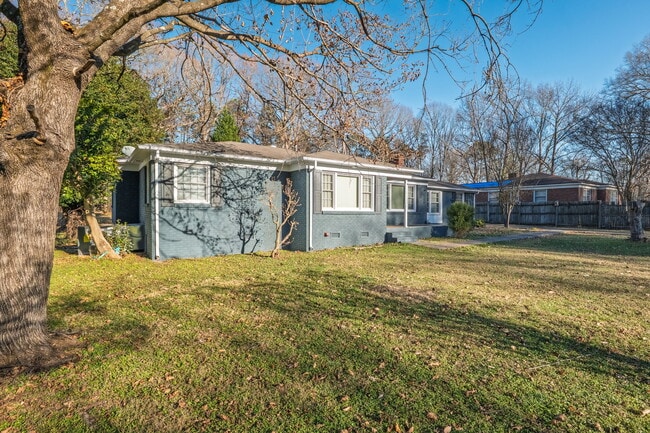 Building Photo - 2710 Tallu Rd