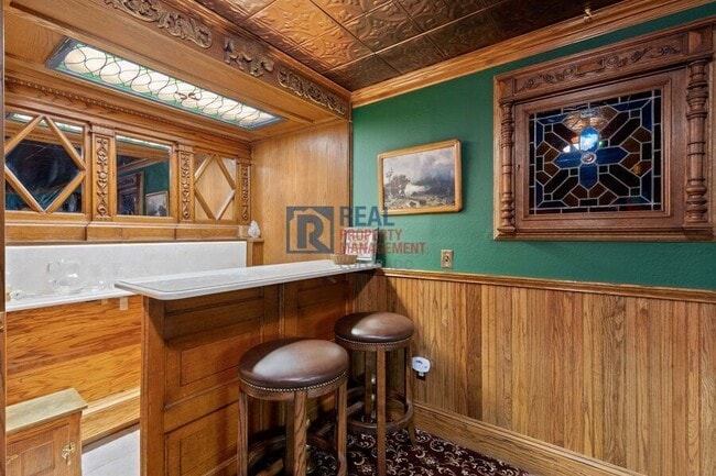 Building Photo - 88 W Irvington Pl