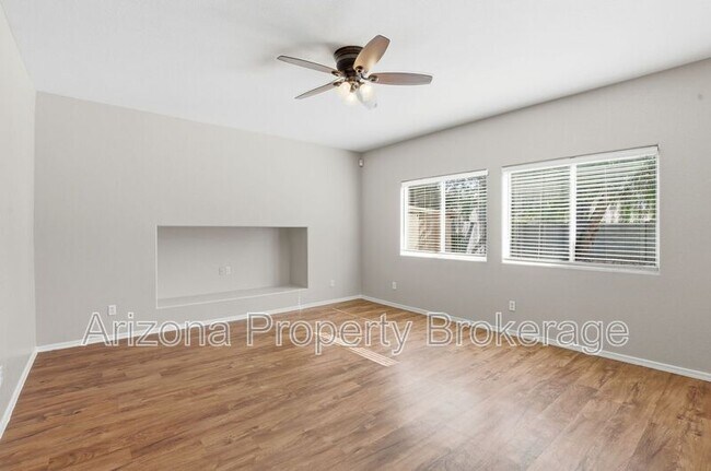 Building Photo - 13285 W Gelding Cir