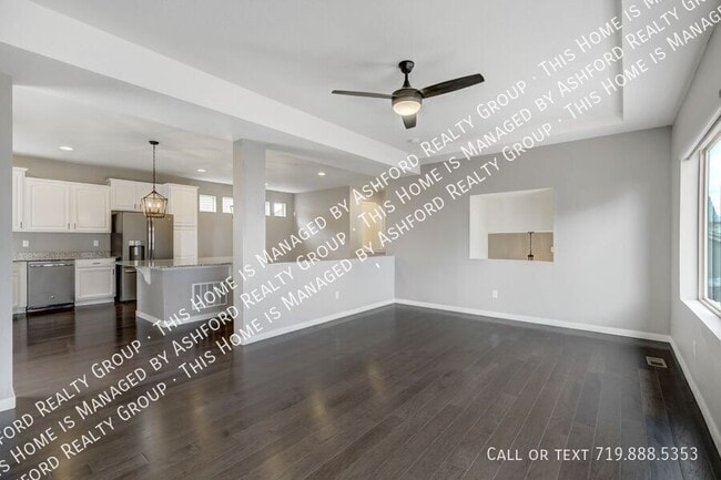 Building Photo - 6544 John Muir Trl