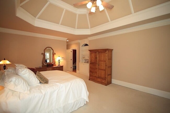 Building Photo - 1710 Sugarloaf Club Dr