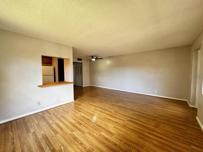 Building Photo - 92 Canterbury D