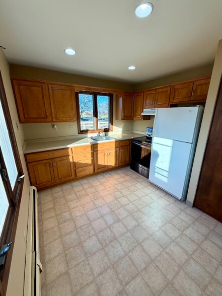 Building Photo - 2703 Cumming Ave