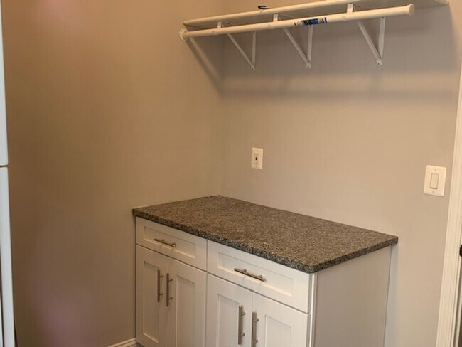 Building Photo - Charming Philadelphia Home in a Prime Location