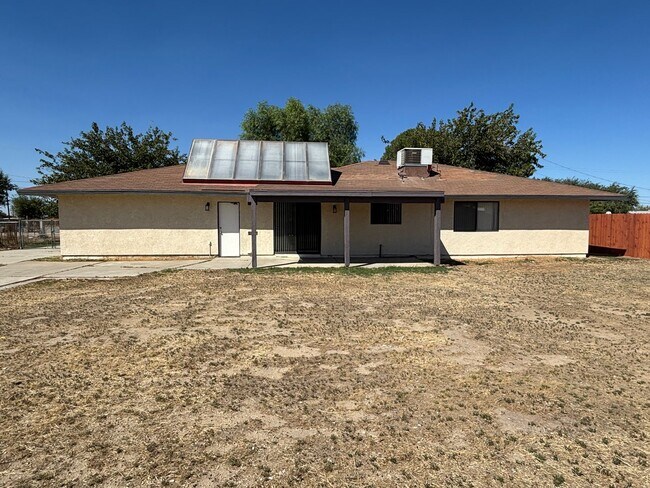 Building Photo - 10116 E Avenue S