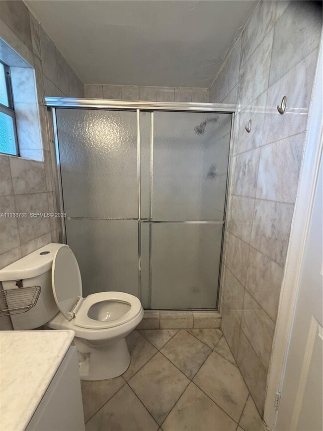 Building Photo - 2880 NE 203rd St