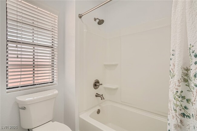 Building Photo - 4844 Maryvale Dr