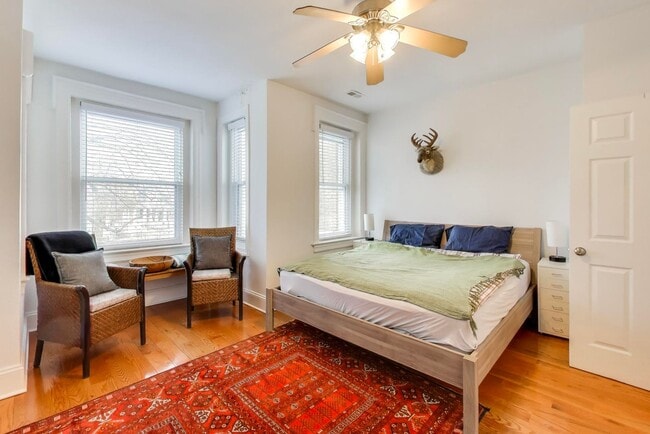 Building Photo - Sprawling 5 Bed, 3 Bath, Two Kitchens, Dual Back Decks, Two Office/Den Townhouse, 2 WD in Unit - ...