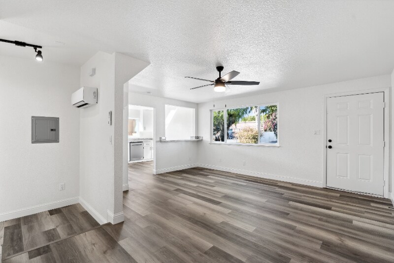 Building Photo - 1709 Noia Ave