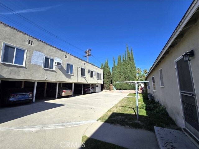 Building Photo - 121 W Lomita Ave